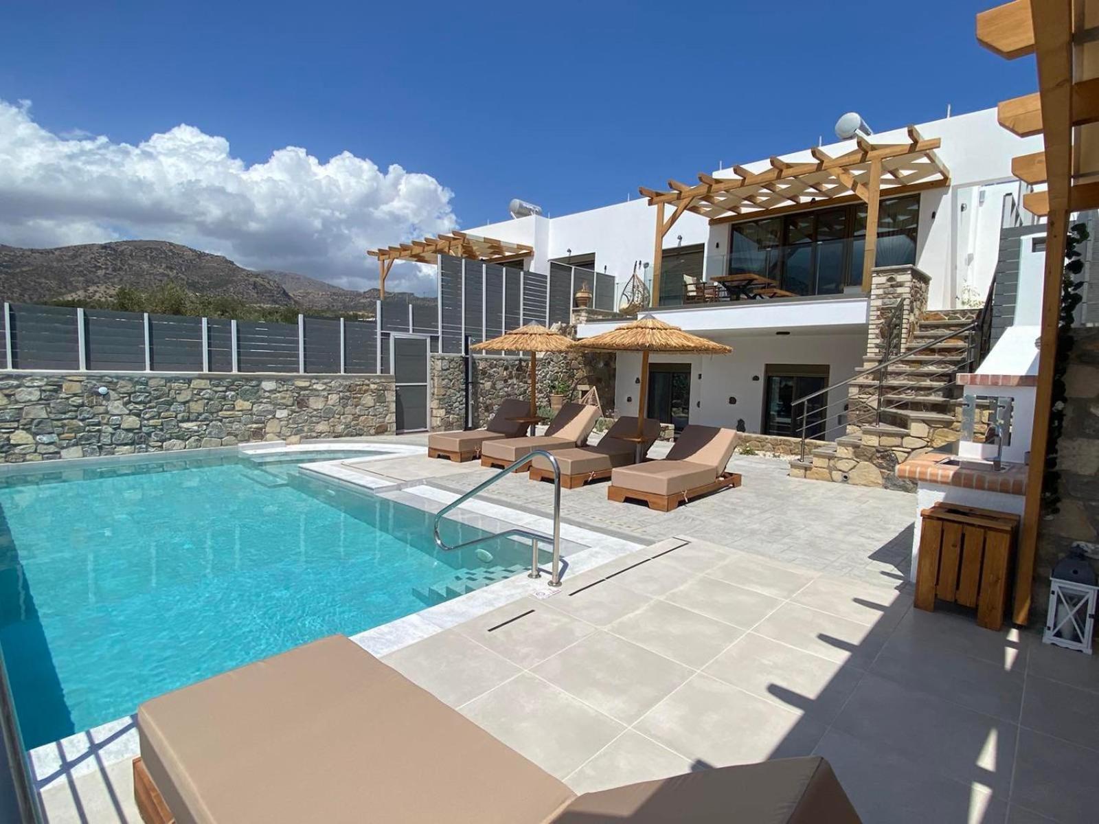 Mediterranean View Villa Makrýgialos Exterior foto